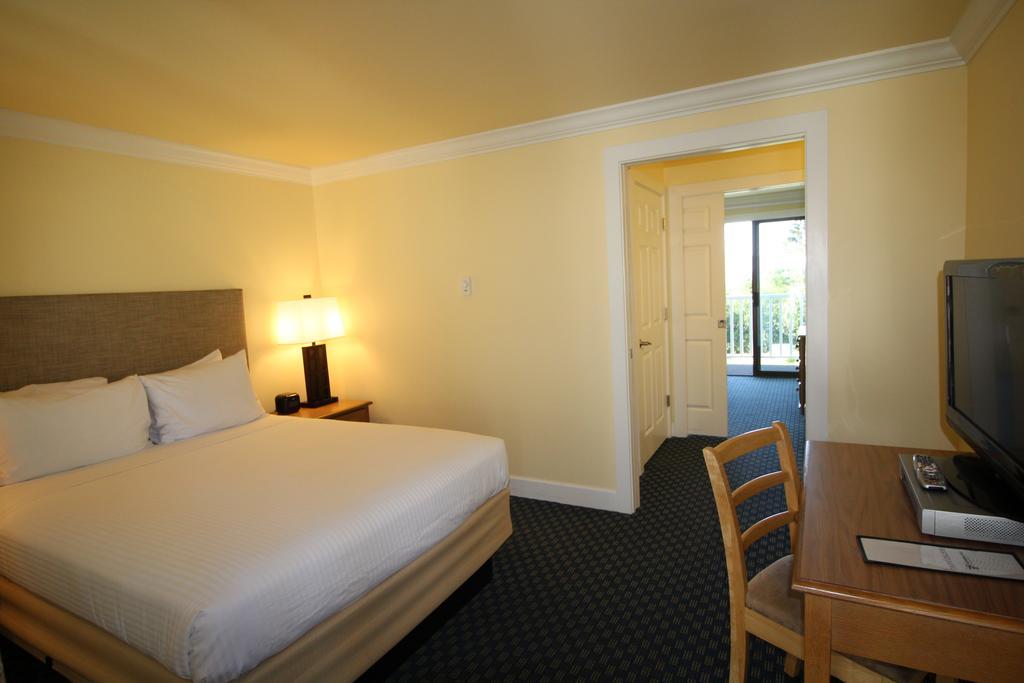 Anacortes Ship Harbor Inn Екстер'єр фото